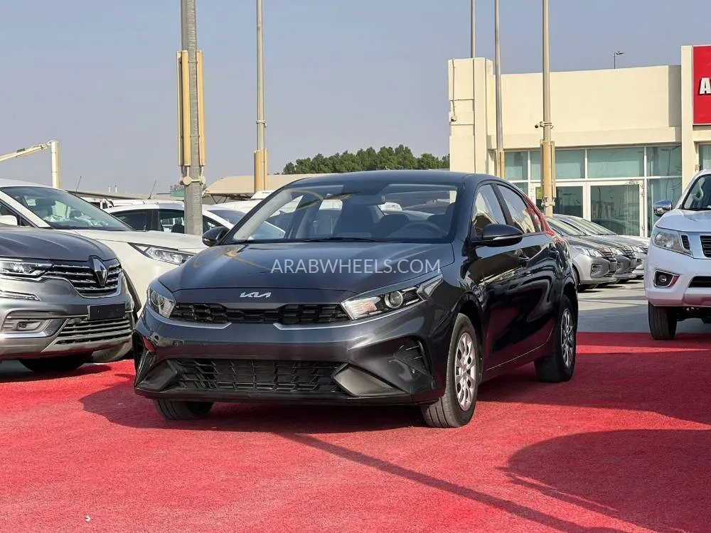 Kia Cerato 2023 for Sale in Sharjah Image-4