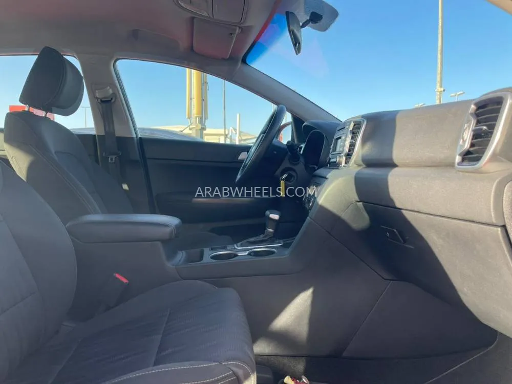 Kia Sportage 2019 for Sale in Sharjah Image-9