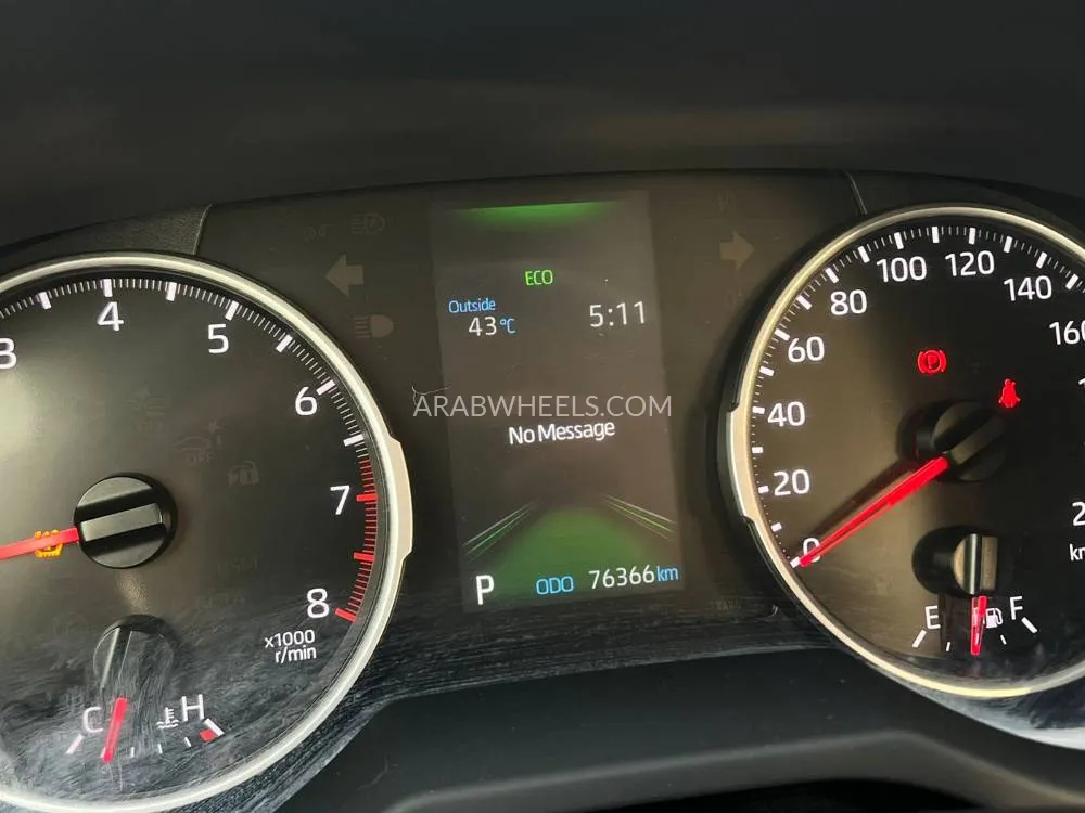 Toyota Rav4 2022 for Sale in Sharjah Image-8