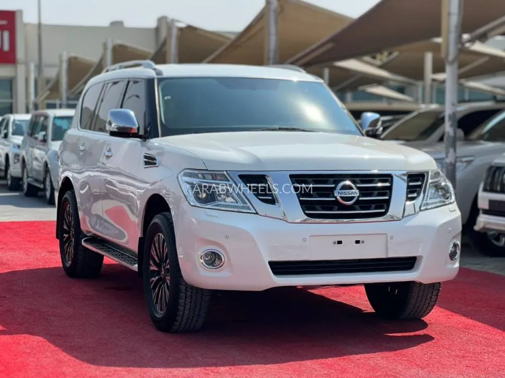 نيسان باترول 2018 for Sale in الشارقة Image-2