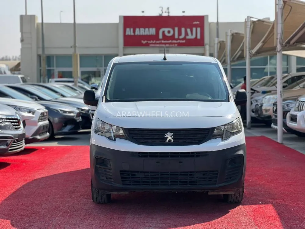 بيجو بارتنر 2022 for Sale in الشارقة Image-3