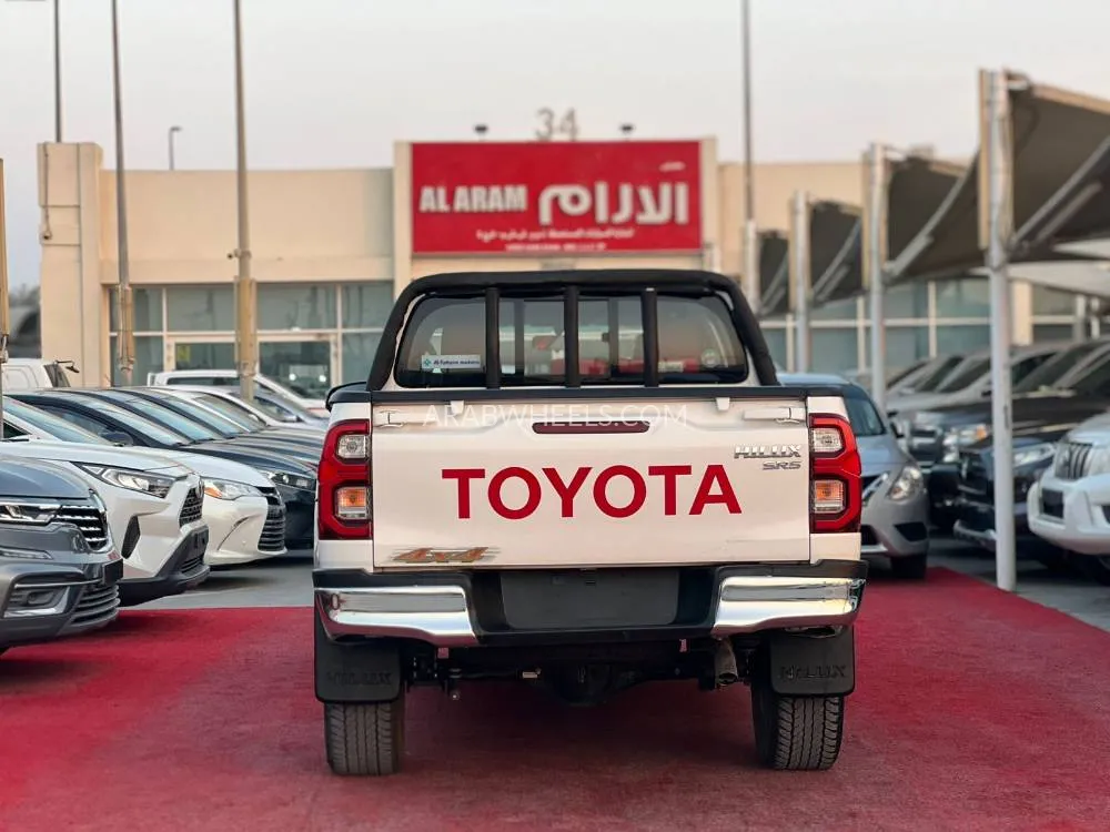 تويوتا هايلوكس 2025 for Sale in الشارقة Image-6