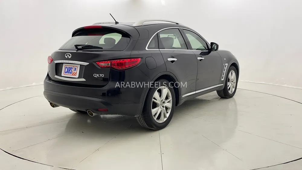 Infiniti QX70 2020 for Sale in Dubai Image-3