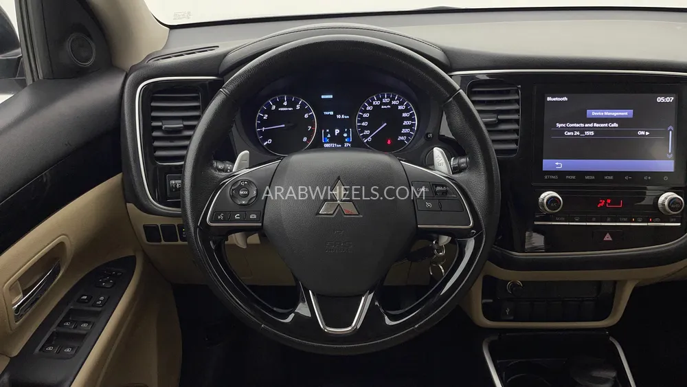 Mitsubishi Outlander 2022 for Sale in Dubai Image-17