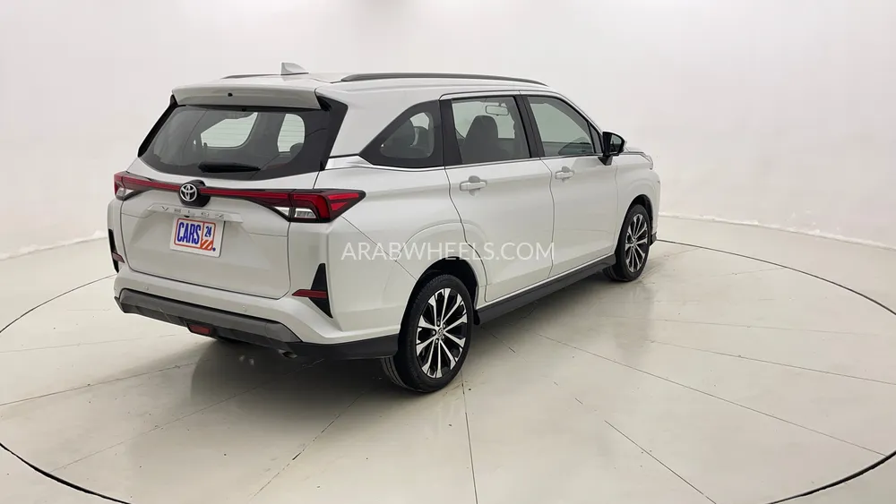 Toyota Veloz 2024 for Sale in Dubai Image-3