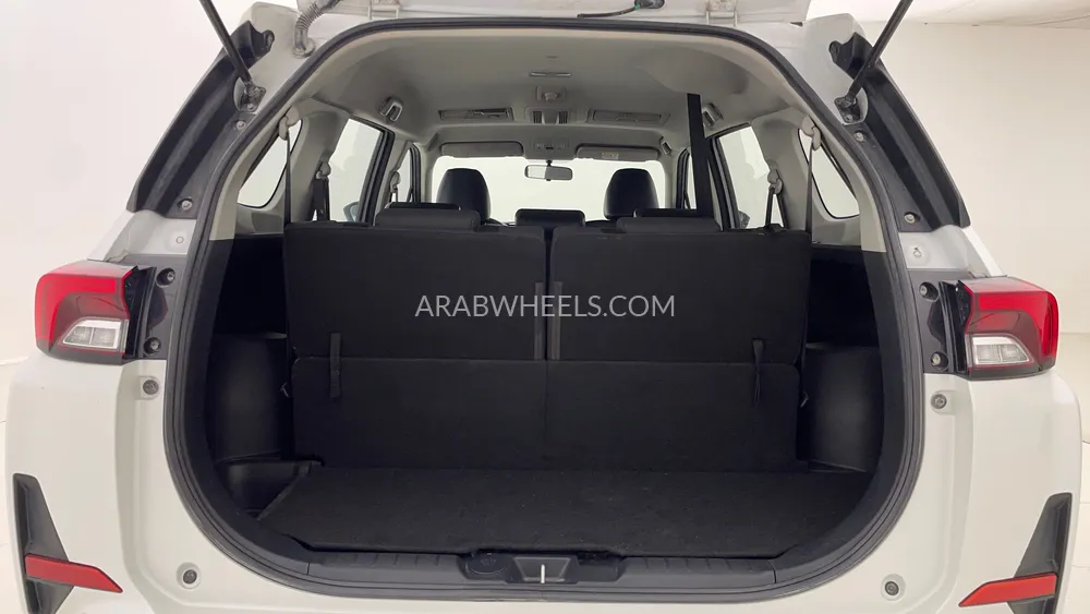 Toyota Veloz 2024 for Sale in Dubai Image-26