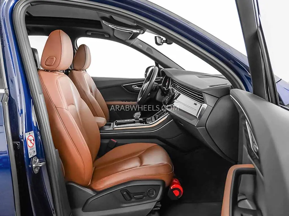 أودي Q7 2021 for Sale in دبي Image-8