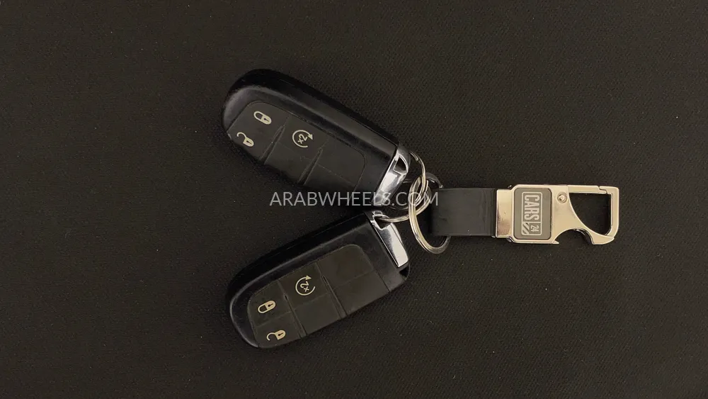 جيب كومباس 2020 for Sale in دبي Image-48