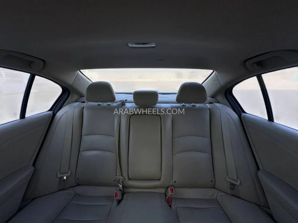 Honda Accord 2017 for Sale in Dubai Image-21