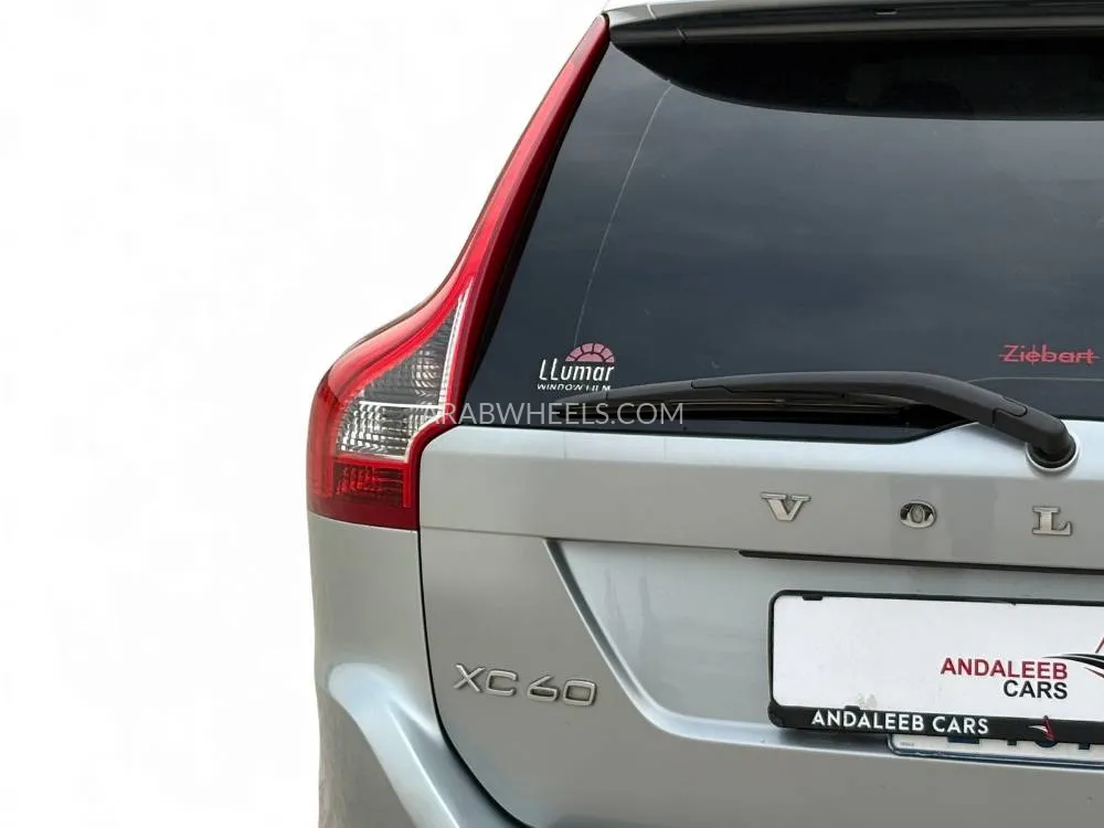 Volvo XC60 2013 for Sale in Dubai Image-11