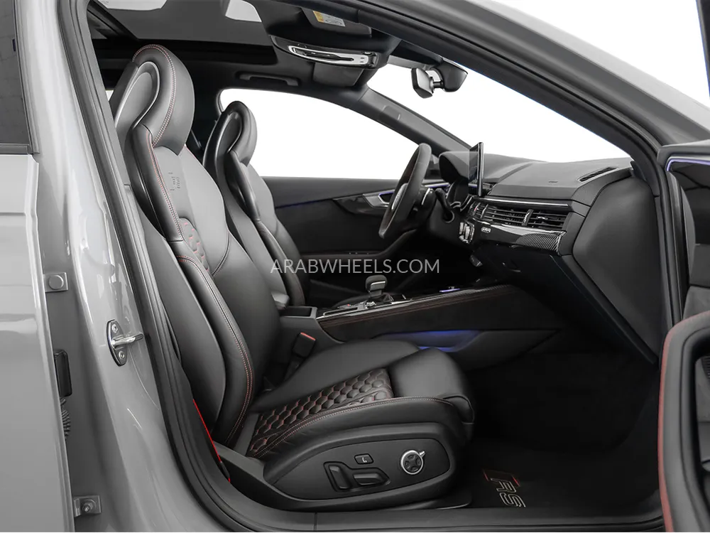 Audi RS4 2021 for Sale in Dubai Image-8