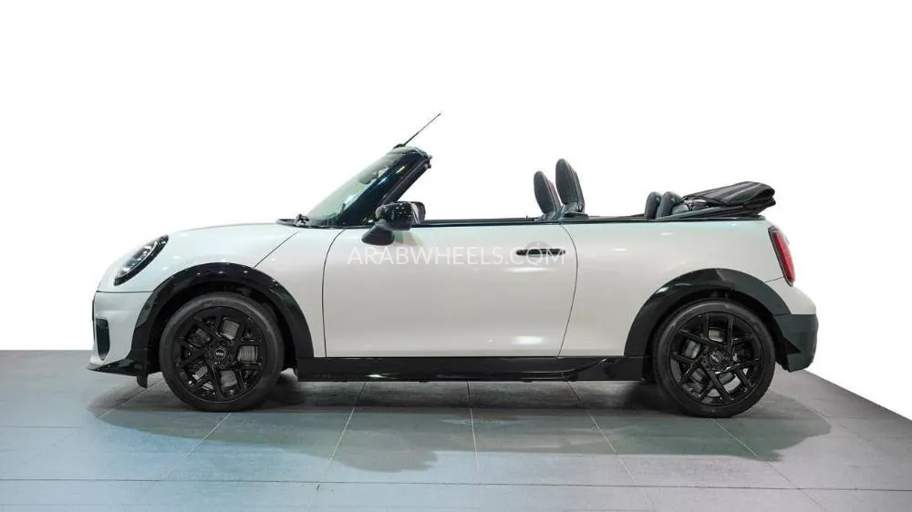 Mini Cooper 2025 for Sale in Abu Dhabi Image-4