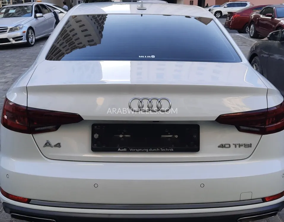 Audi A4 2019 for Sale in Dubai Image-7