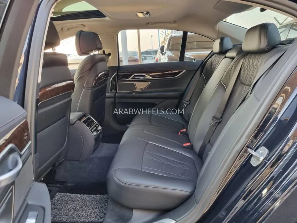 BMW 7 series 2020 for Sale in Dubai Image-9