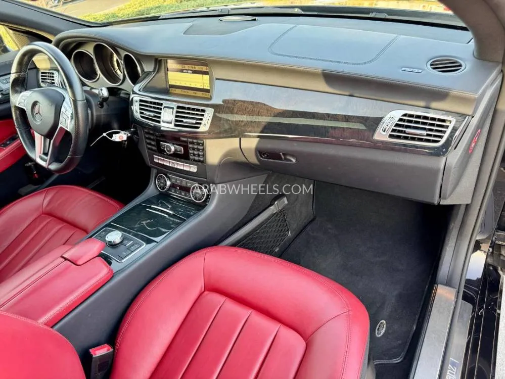 Mercedes Benz CLS Class 2012 for Sale in Dubai Image-13