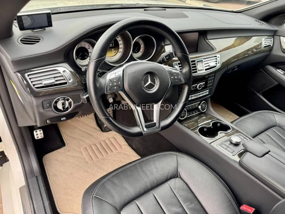 Mercedes Benz CLS Class 2012 for Sale in Dubai Image-8