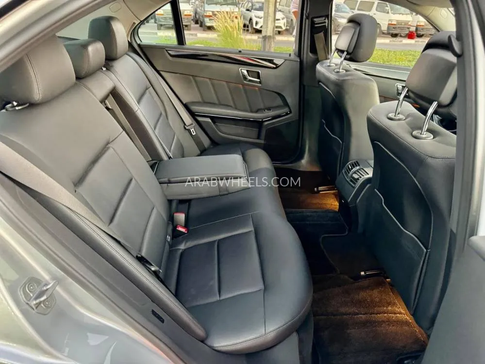 Mercedes Benz E Class 2009 for Sale in Dubai Image-15