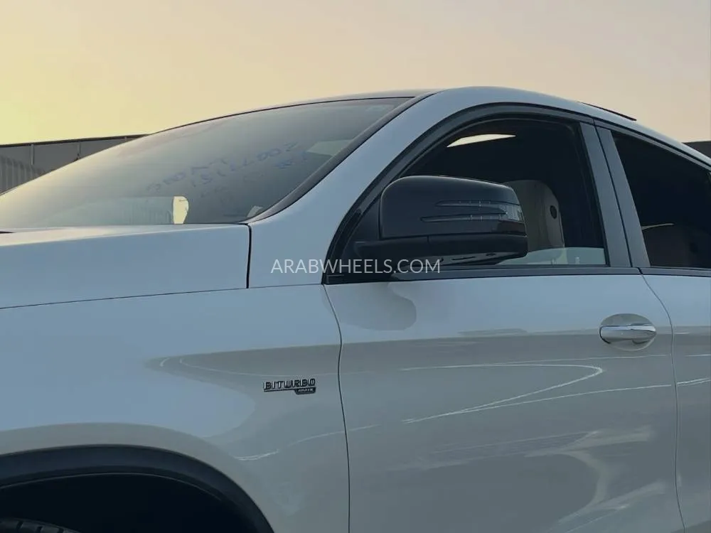 Mercedes Benz GLE Class 2017 for Sale in Ajman Image-3