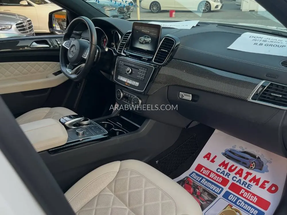 Mercedes Benz GLE Class 2017 for Sale in Ajman Image-8