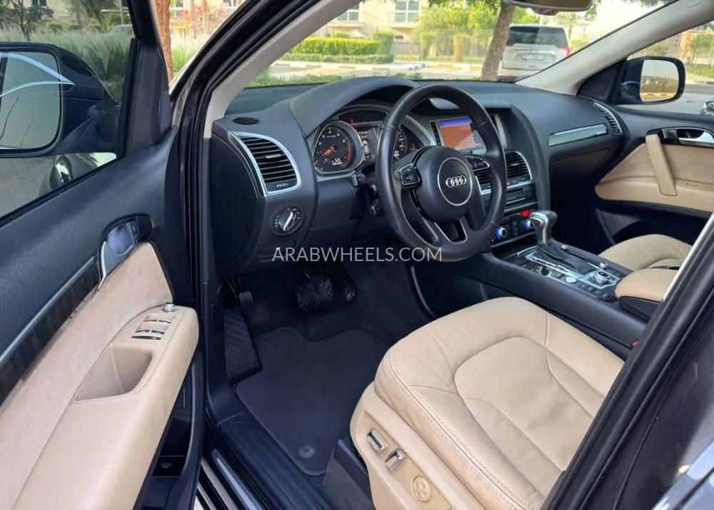 أودي Q7 2014 for Sale in دبي Image-7