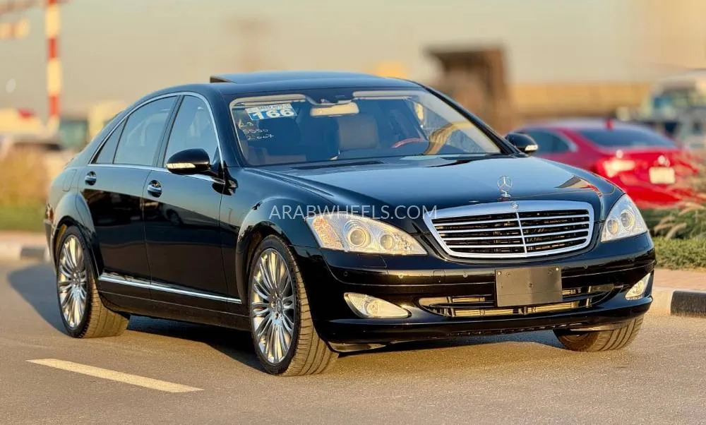 Mercedes Benz CLS Class 2007 for Sale in Dubai Image-2