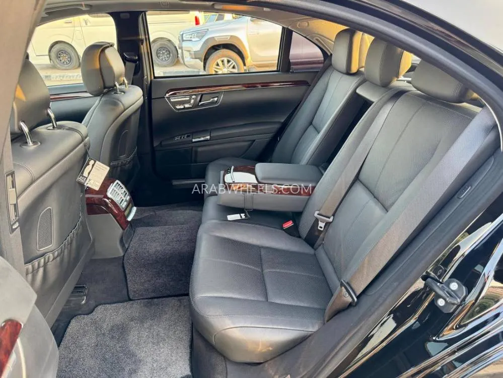 Mercedes Benz CLS Class 2007 for Sale in Dubai Image-10