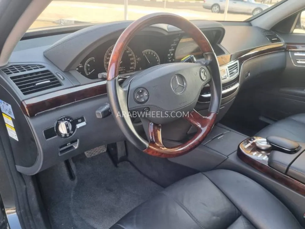 Mercedes Benz CLS Class 2007 for Sale in Dubai Image-8