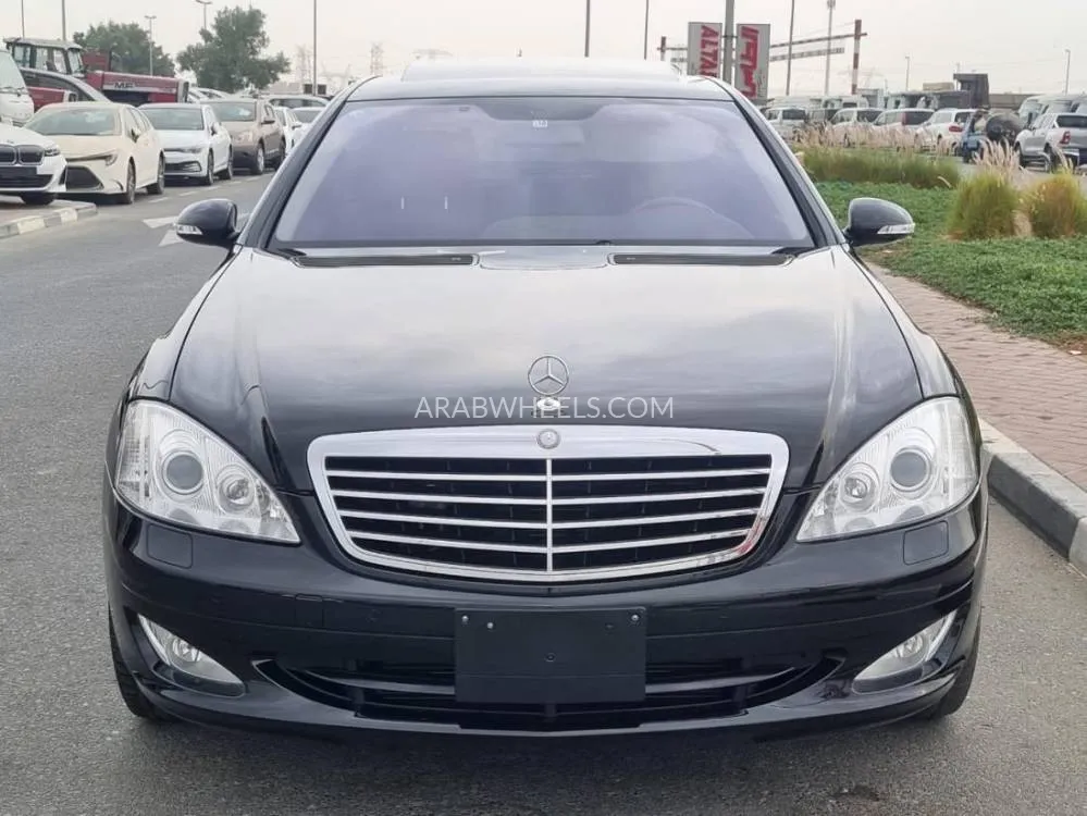 Mercedes Benz CLS Class 2007 for Sale in Dubai Image-2