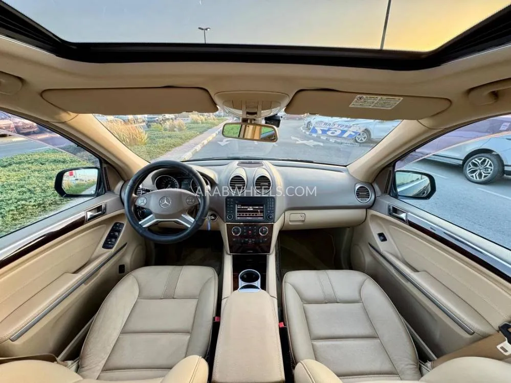 مرسيدس بنز ML Class 2010 for Sale in دبي Image-11