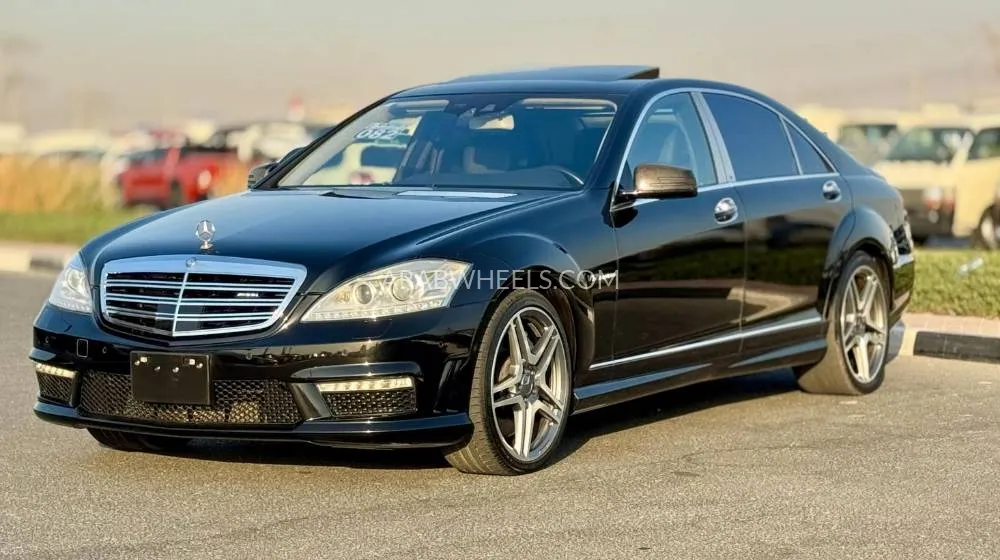 Mercedes Benz CLS Class 2010 for Sale in Dubai Image-4