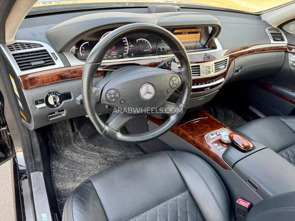 Mercedes Benz CLS Class 2010 for Sale in Dubai Image-8