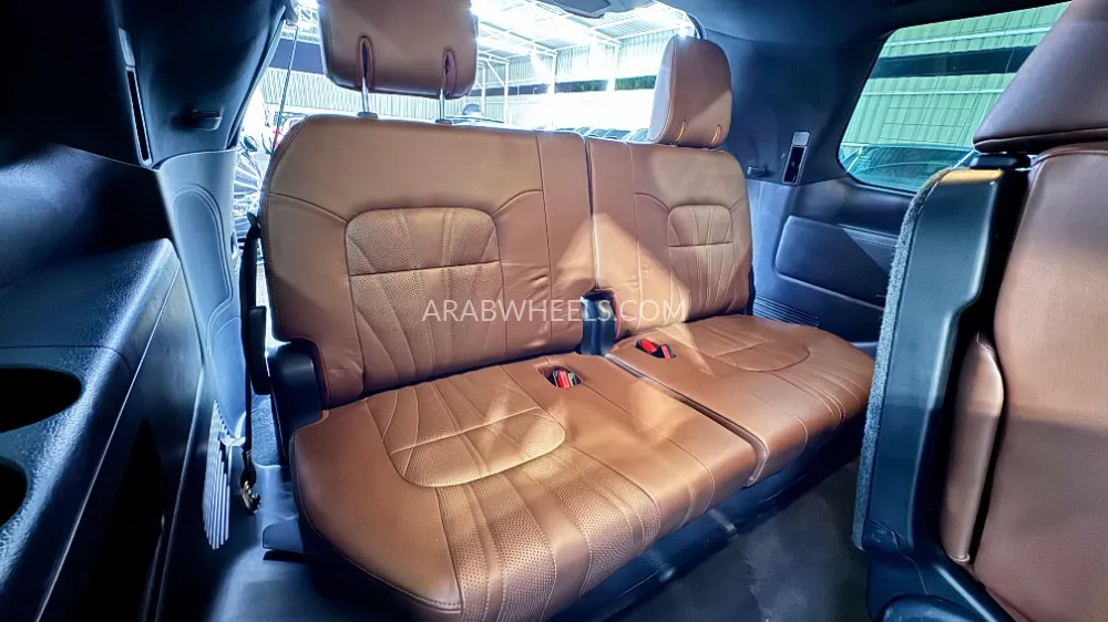 تويوتا لاند كروزر 2021 for Sale in الشارقة Image-10