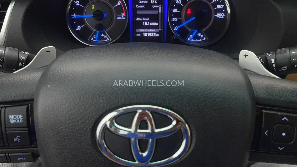 Toyota Fortuner 2020 for Sale in Dubai Image-43
