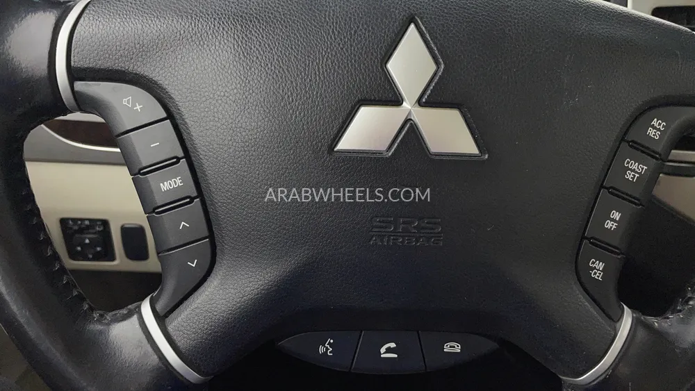 Mitsubishi Pajero 2017 for Sale in Dubai Image-41