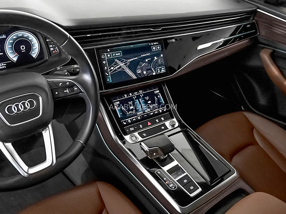 أودي Q7 2021 for Sale in دبي Image-9