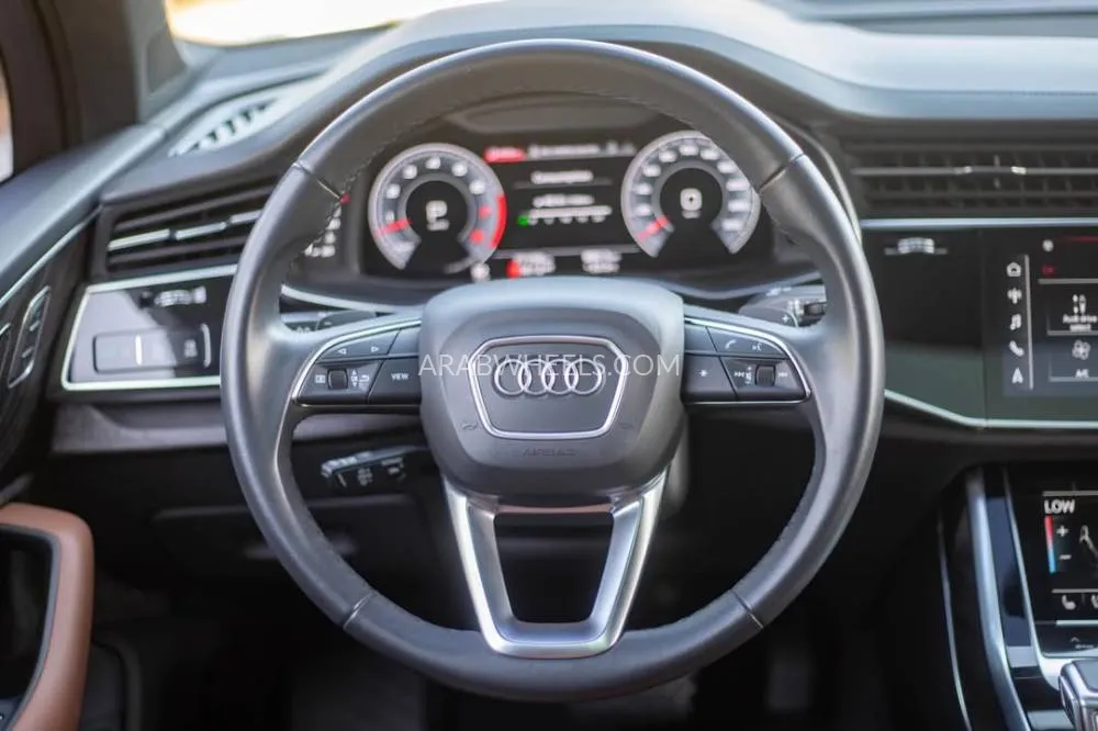 أودي Q7 2021 for Sale in دبي Image-10