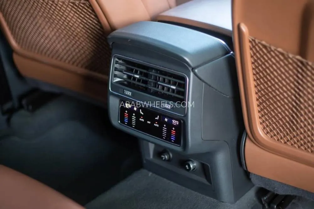 أودي Q7 2021 for Sale in دبي Image-18