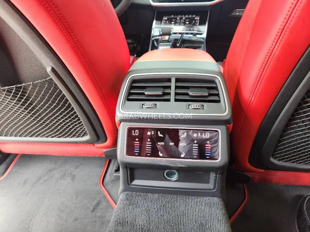 أودي آر إس 7 2021 for Sale in دبي Image-7