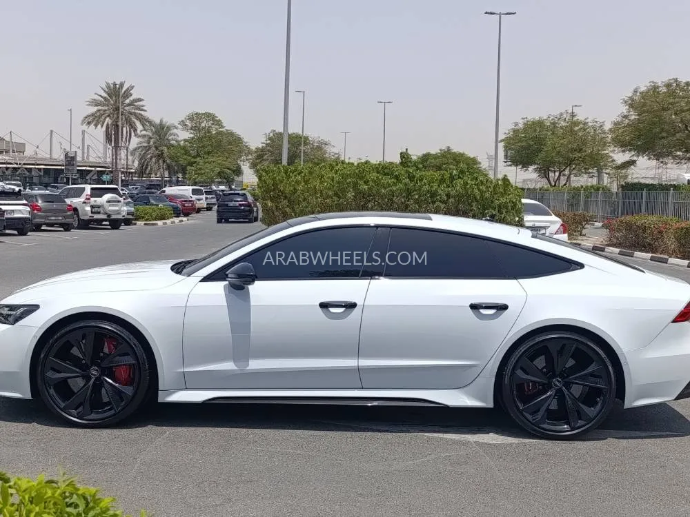 أودي آر إس 7 2021 for Sale in دبي Image-8