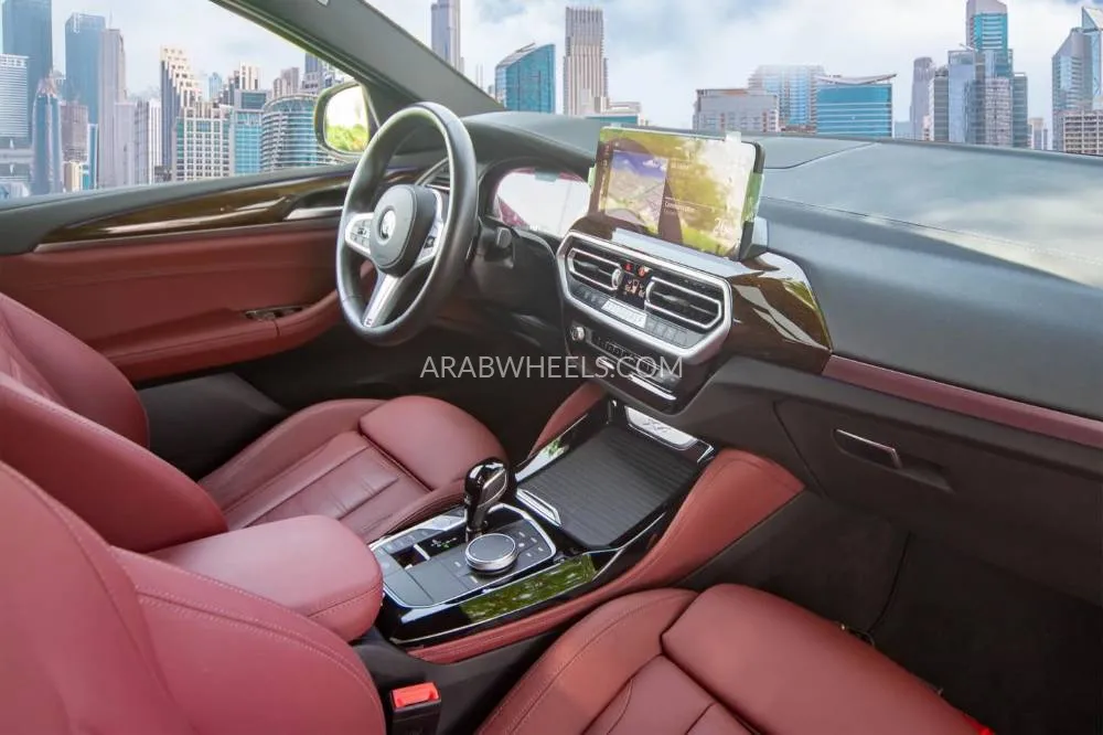 BMW X4 2024 for Sale in Dubai Image-12