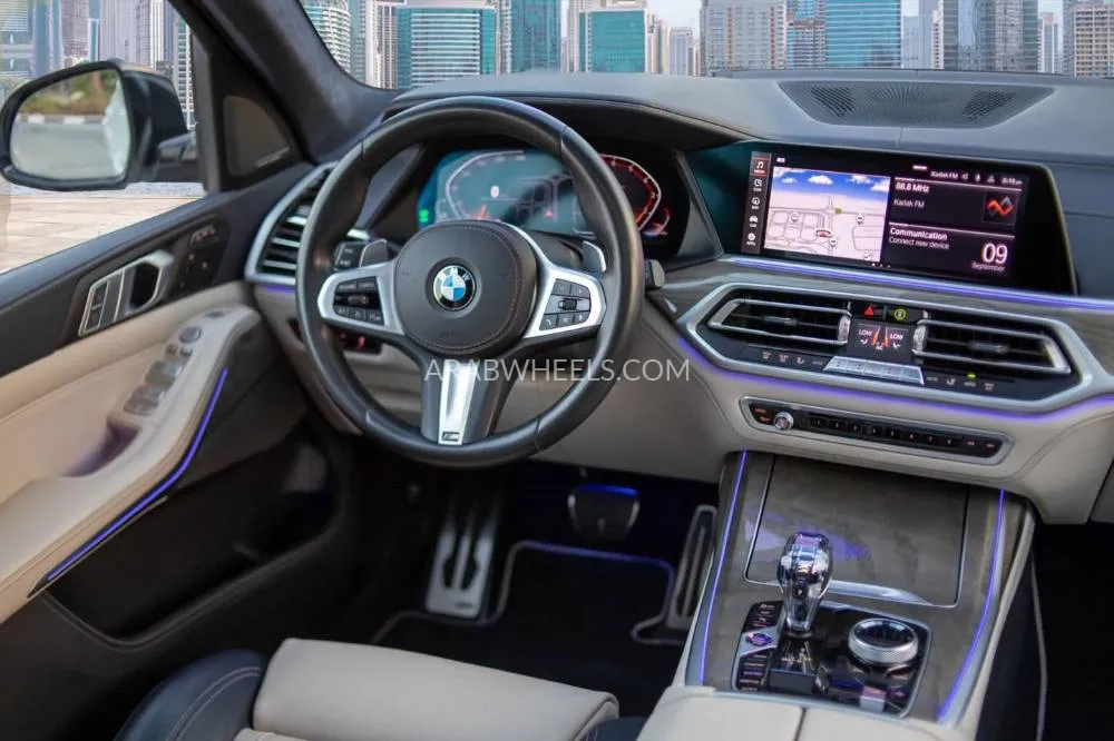 BMW X7 2020 for Sale in Dubai Image-10