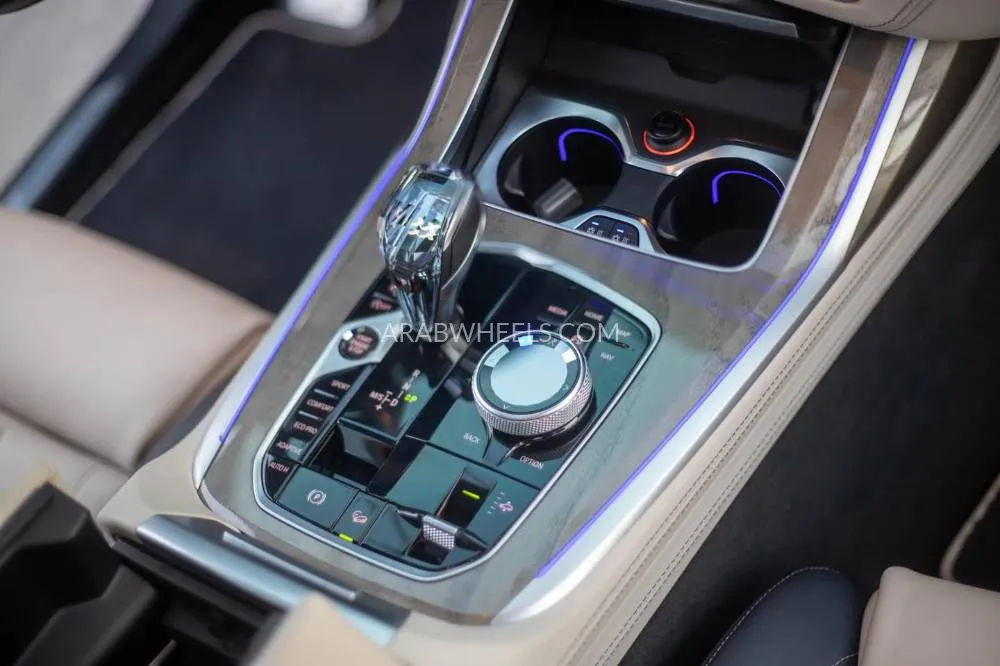 BMW X7 2020 for Sale in Dubai Image-11