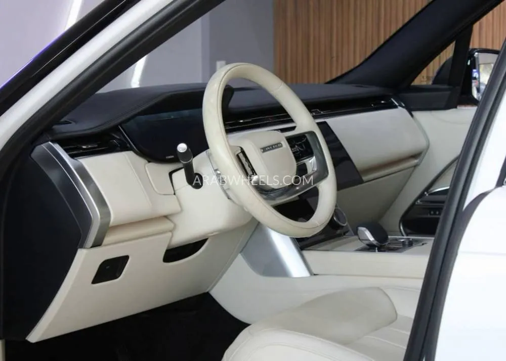 لاند روفر رينج روفر 2023 for Sale in دبي Image-6