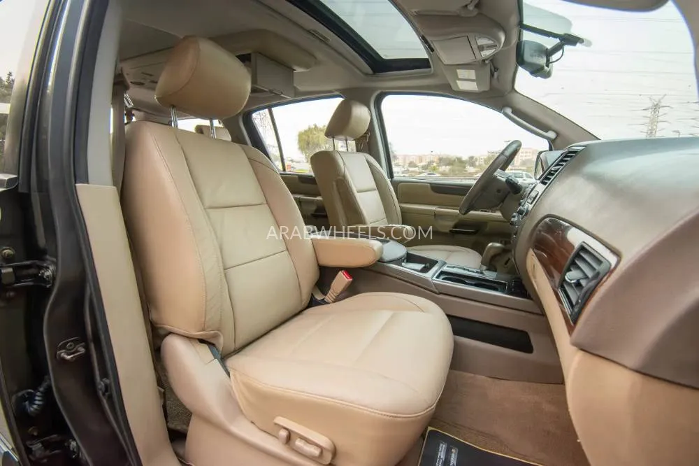 Nissan Armada 2020 for Sale in Sharjah Image-10