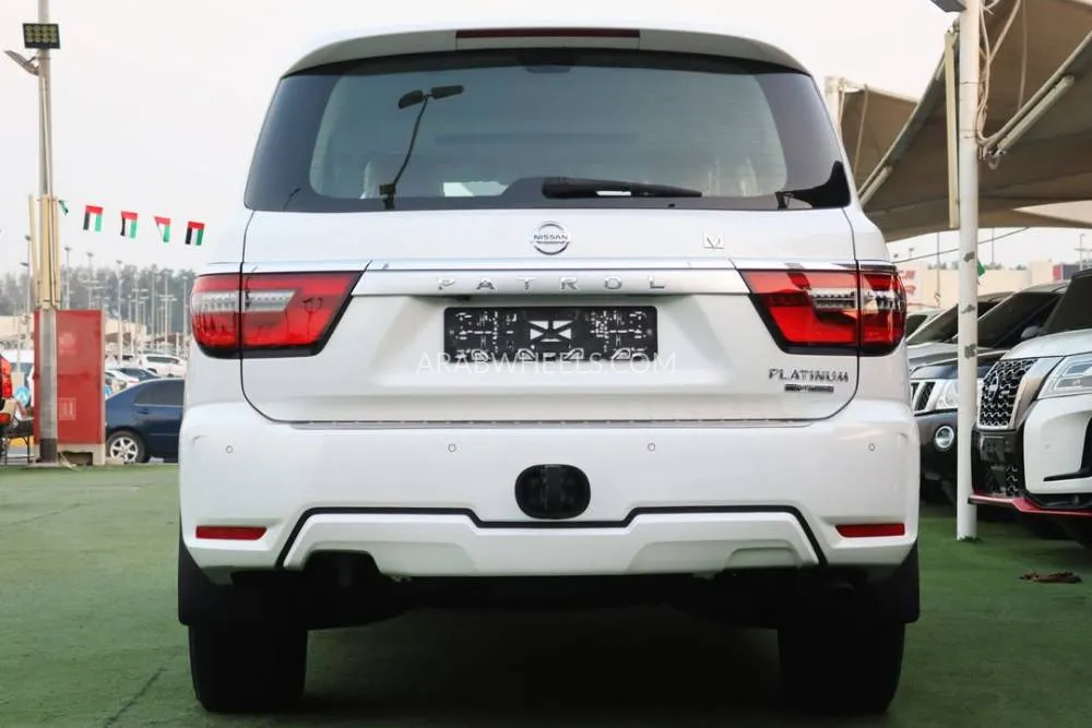 Nissan Patrol 2020 for Sale in Sharjah Image-3