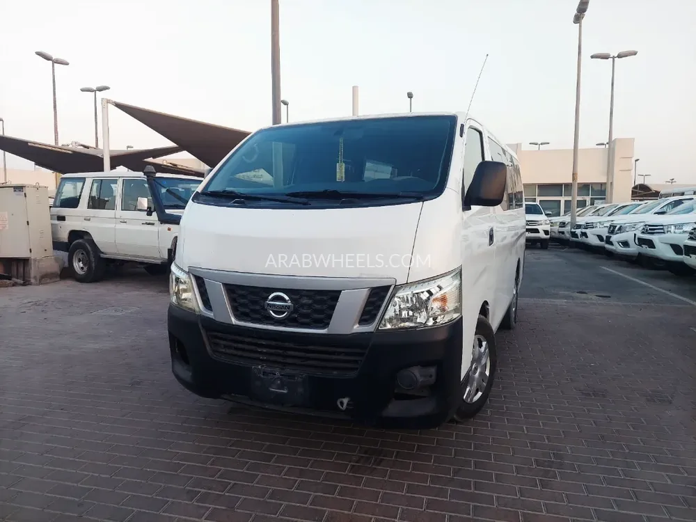 Nissan Urvan 2015 for Sale in Sharjah Image-2