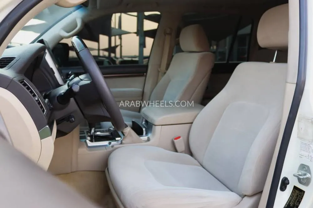 Toyota Land Cruiser 2019 for Sale in Sharjah Image-5