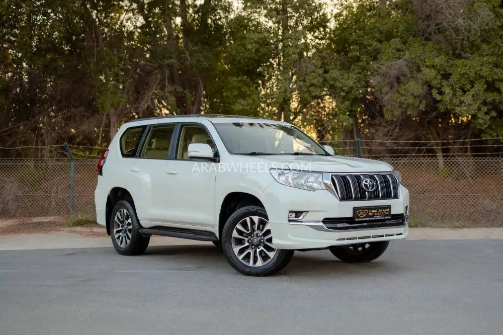Toyota Land Cruiser Prado 2016 for Sale in Sharjah Image-2