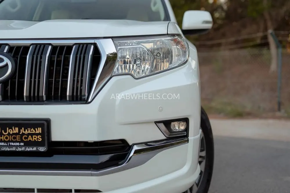 Toyota Land Cruiser Prado 2016 for Sale in Sharjah Image-3