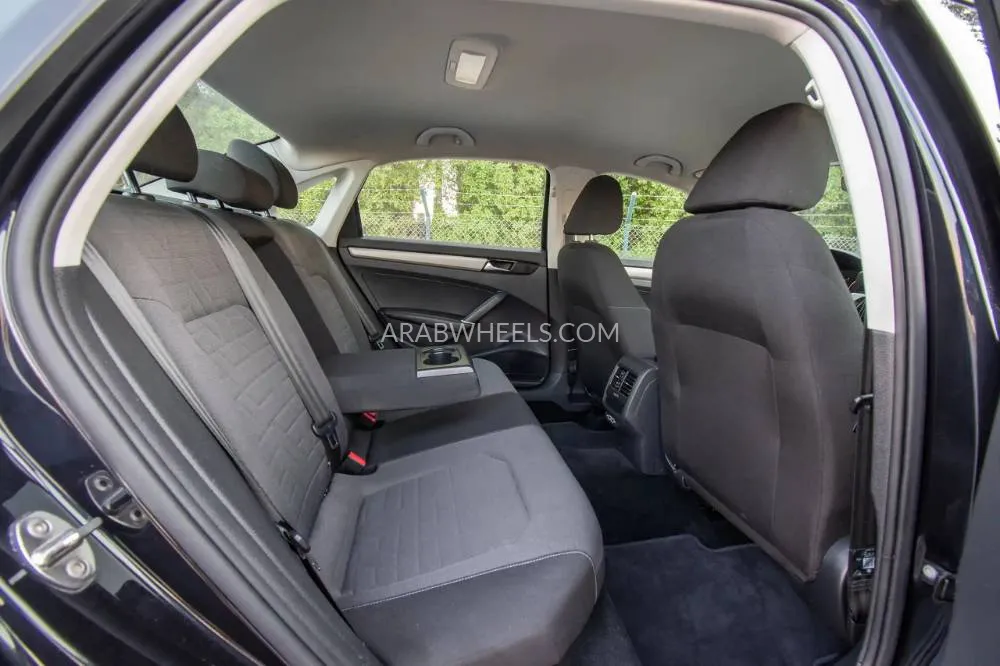 Volkswagen Passat 2022 for Sale in Sharjah Image-13